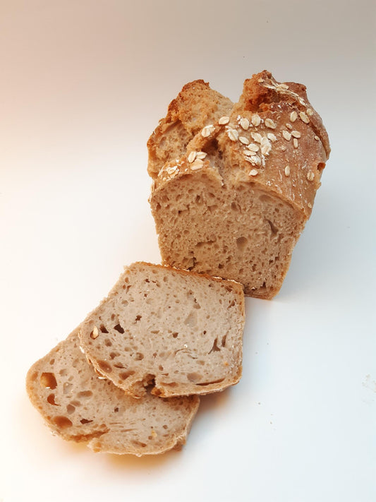 Dinkel-Buchweizenbrot im Kasten
